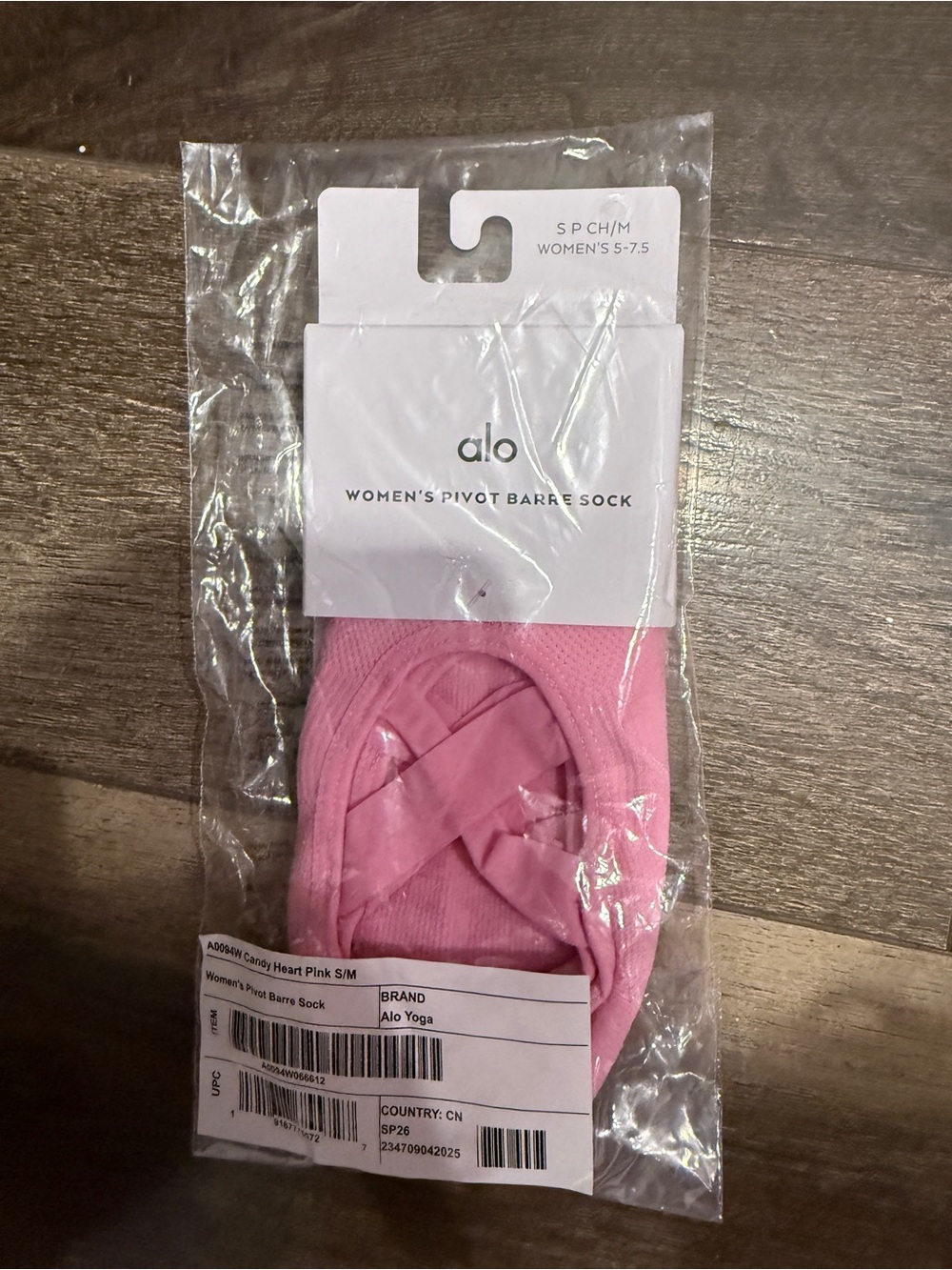 ALO Yoga Women's Pink Pivot Barre No-Show Socks